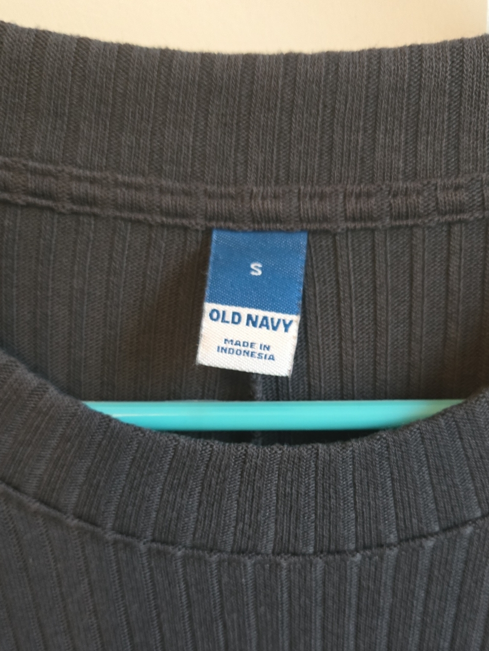 Old Navy Long Sleeve Maxi Dress With Side Slits - Picture 3 of 4